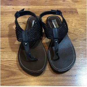 ✨STEVE MADDEN Black Leather Sandals size 8 1/2